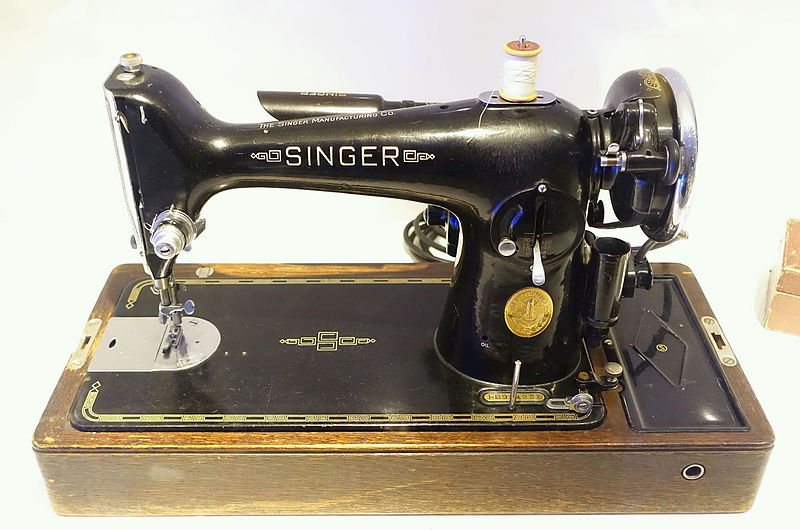 Antique Singer Sewing Machine (public domain)